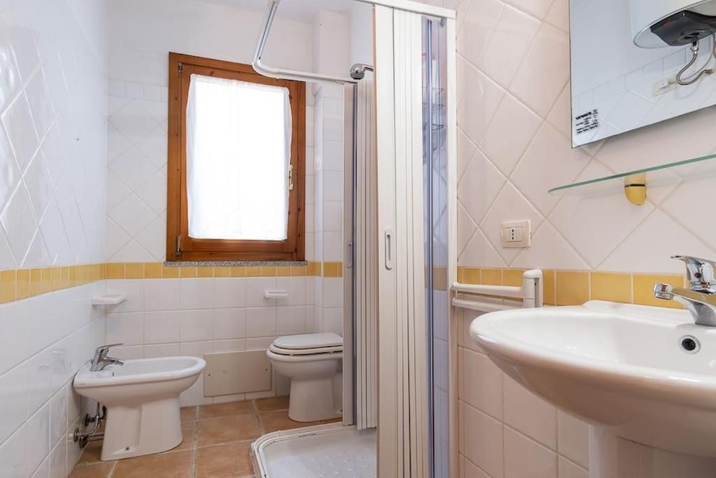 Luisa Sunny House Apartment Santa Maria Navarrese Bagian luar foto
