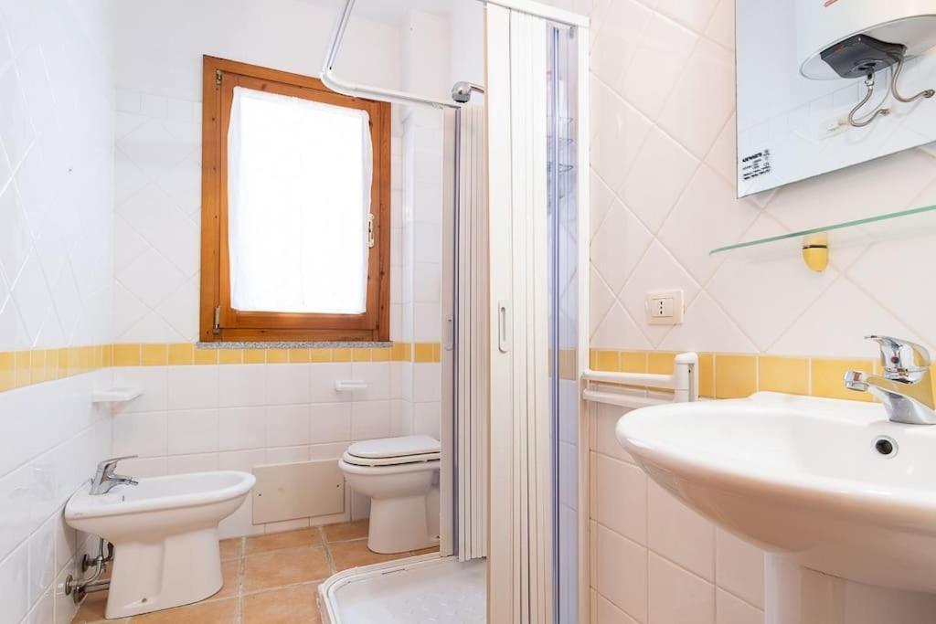 Luisa Sunny House Apartment Santa Maria Navarrese Bagian luar foto