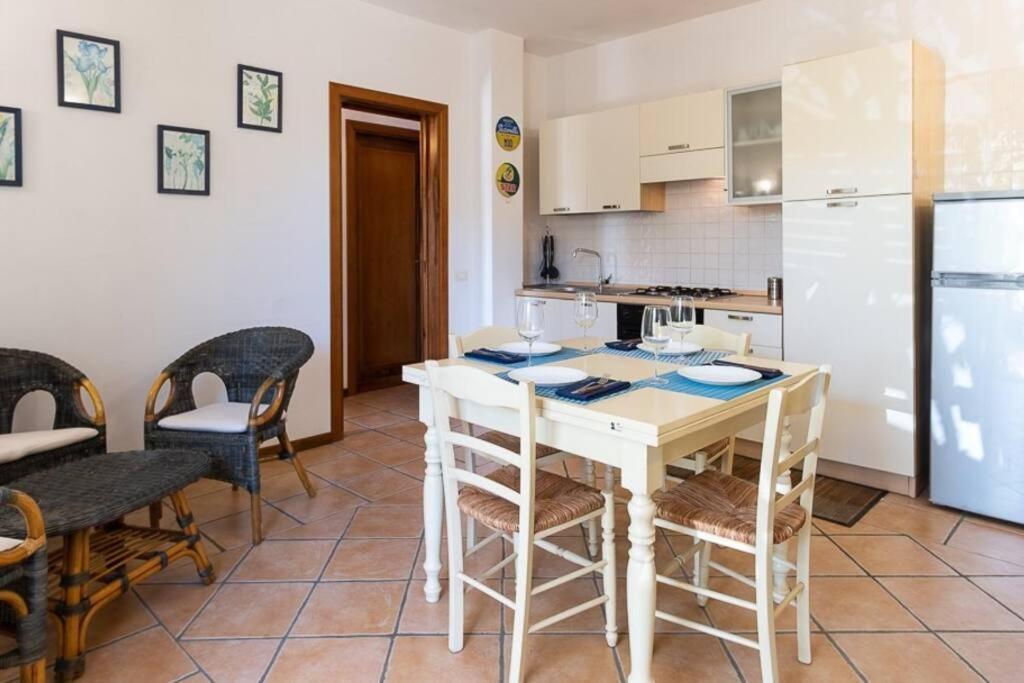 Luisa Sunny House Apartment Santa Maria Navarrese Bagian luar foto
